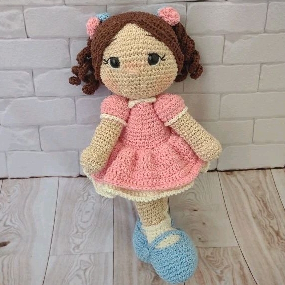 Boneca Amelie - em crochê amigurumi