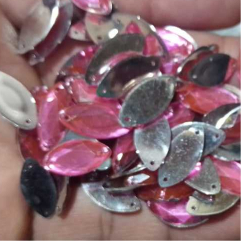 120 chaton ( navete ) 9 x 18 acrilico ( rosa claro ) an