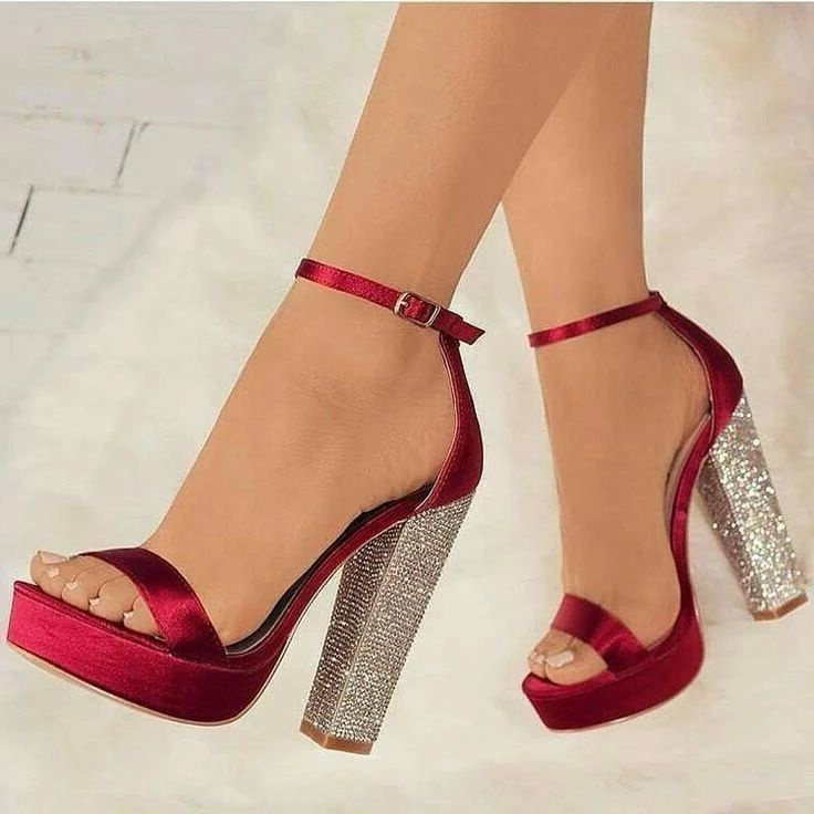 Sandália Feminina Salto Alto Grosso Gliter 12cm Sandalia Meia Pata Solado Anti Derrapante Palmilha Macia e Confortavel
