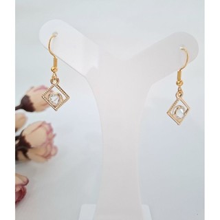 Brincos Feminino Brinco Gancho 2cm Brinco com Pingentes diversos Brincos Pequeno Brinco com Pedras