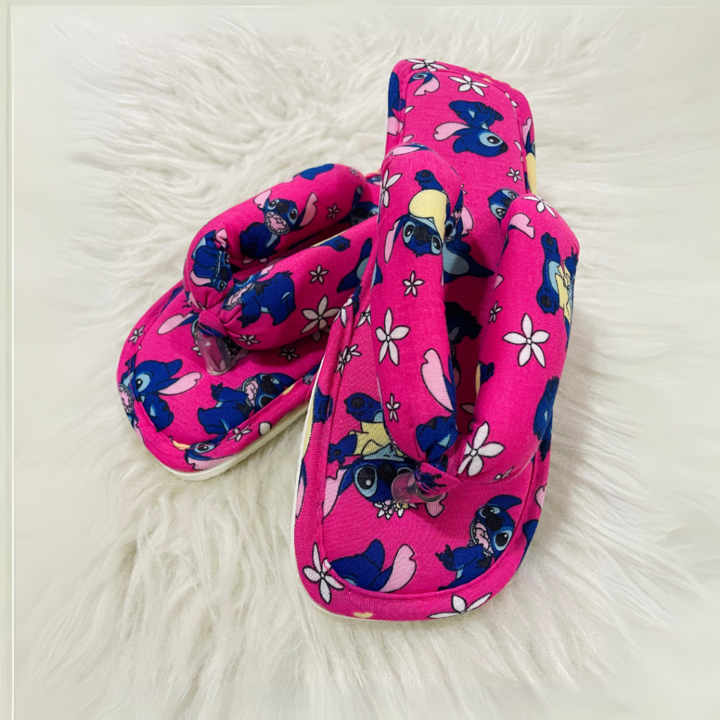 Pantufa Tipo Chinelo ESTAMPADA Personagens Verão Tecido Malha, Solado Flexível, Conforto para Casa ou Maternidade