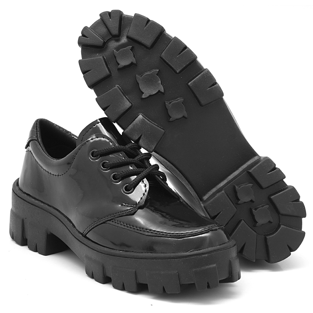 Sapato Oxford em verniz tratorado casual social