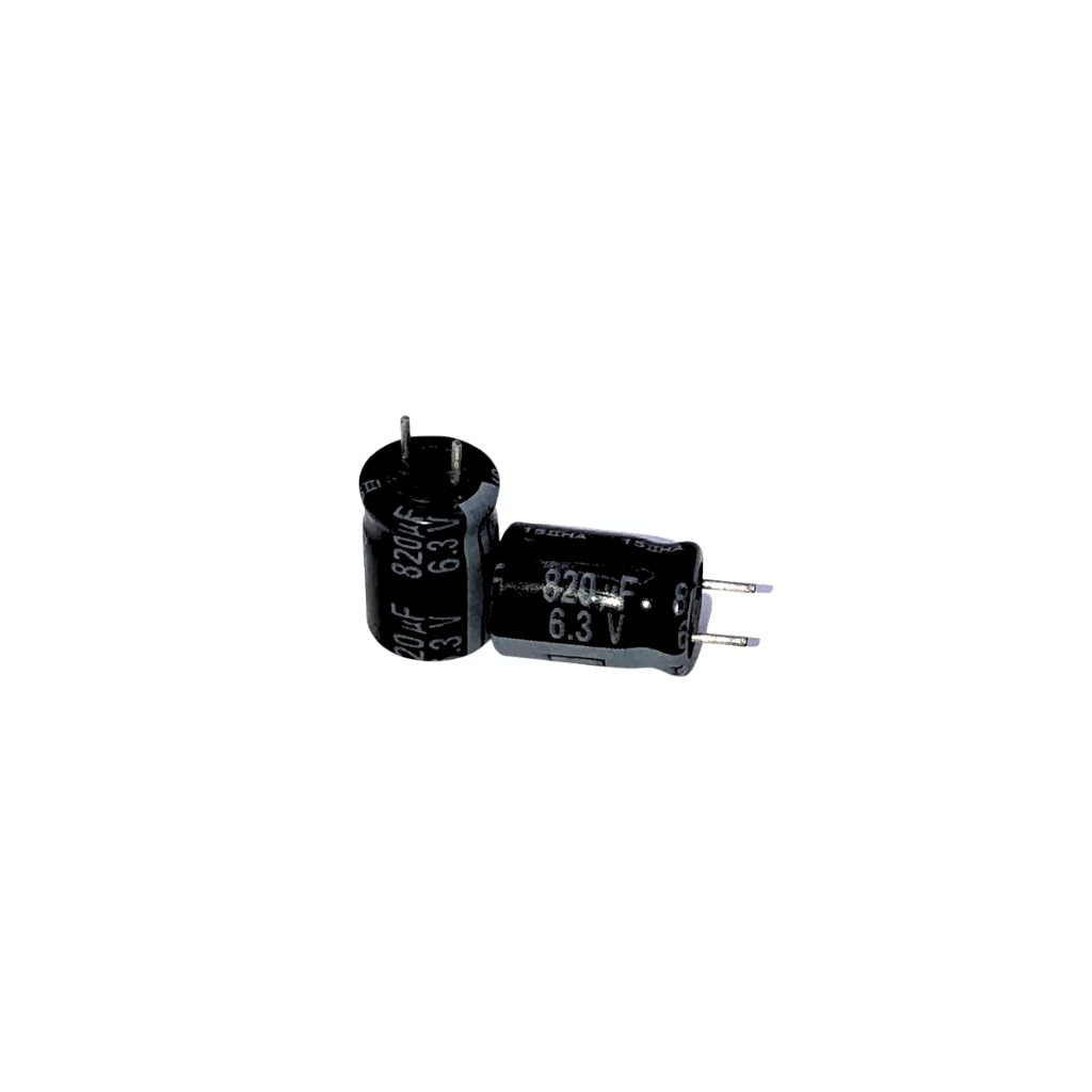 100X CAPACITOR ELETROLÍTICO 820UF/6,3V RD. 105º 8X12MM PANASONIC