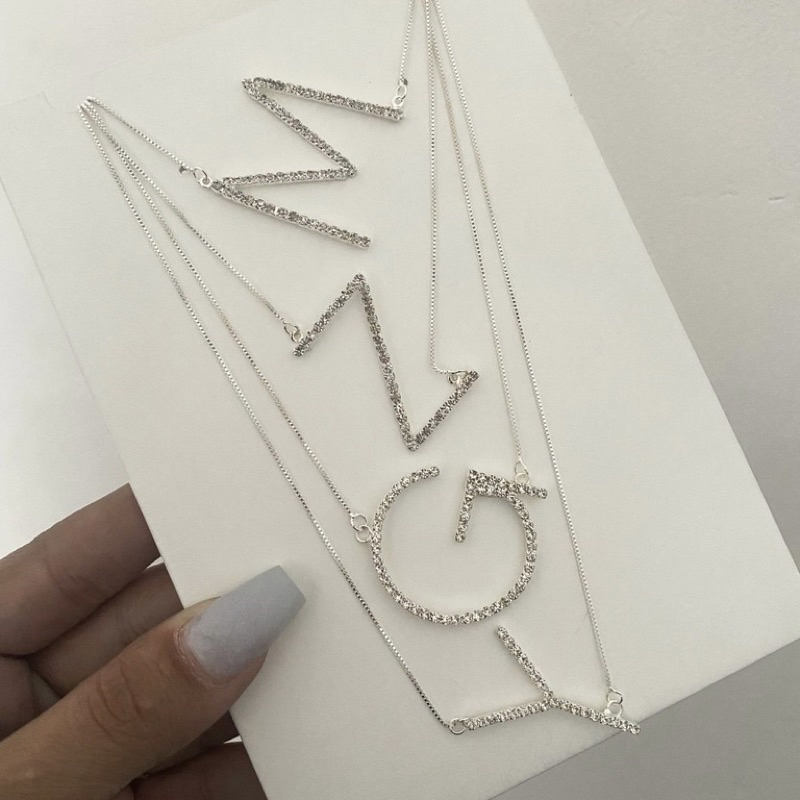 Colar Pingente de Letra Inicial Cravejada Folheado PrataFeminino