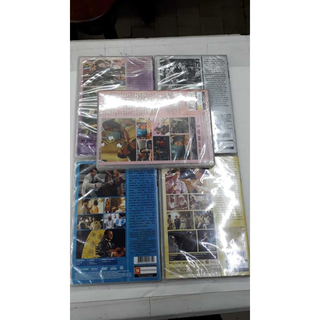 Coleção Woody Aleen 5 filmes Trapaceiros/Celebridades/Poucas e Boas/Poderosa Afrodite/Tiros na Broadway todos lacrados