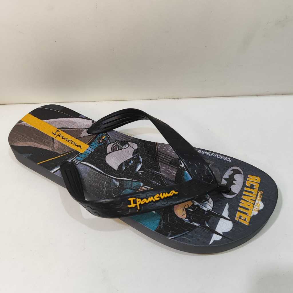Chinelo Infantil Batman Grafite/Preto 27027 - Ipanema
