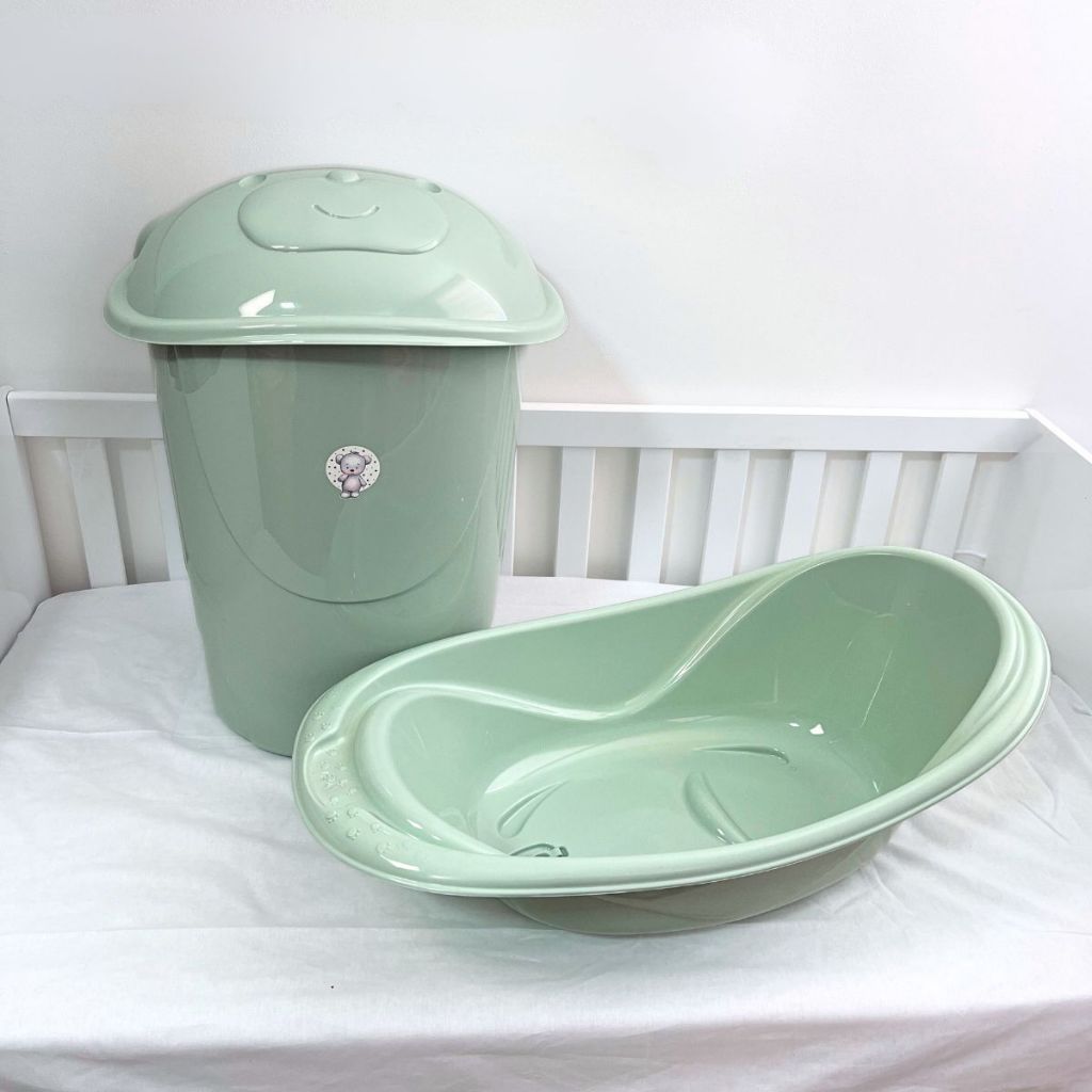 Conjunto Banheira e Cesto para Quarto e Banheiro do Bebê – Praticidade, Conforto e Organização