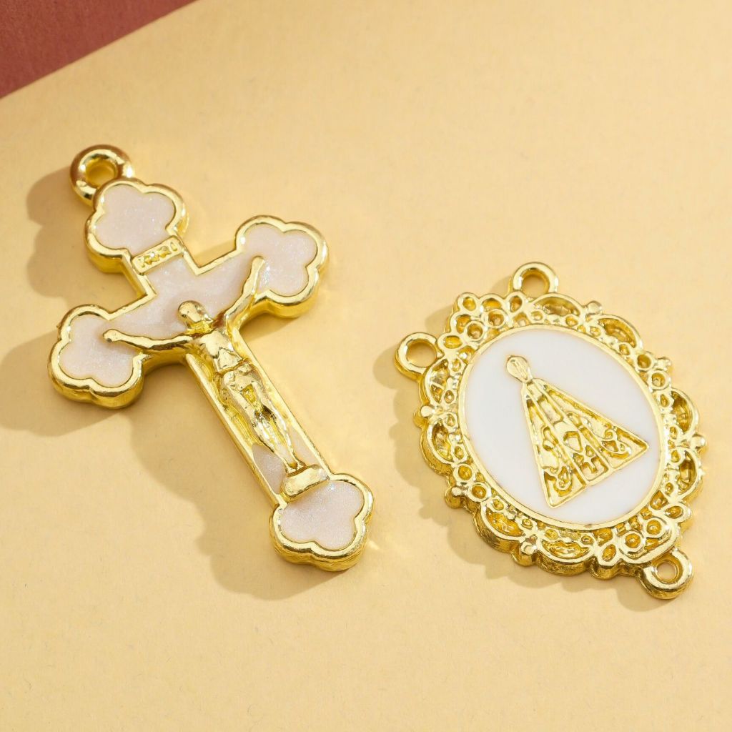 Crucifixo Para Terço + Entremeio Nossa Senhora Aparecida Branca Dourado de Alta Qualidade