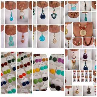 Kit 10 colares femininos sortidos e 10 pares de brinco botao sortidos