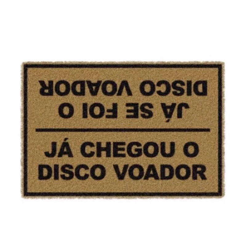 tapete capacho divertido já chegou o disco voador chaves 0,60x0,40 cm.