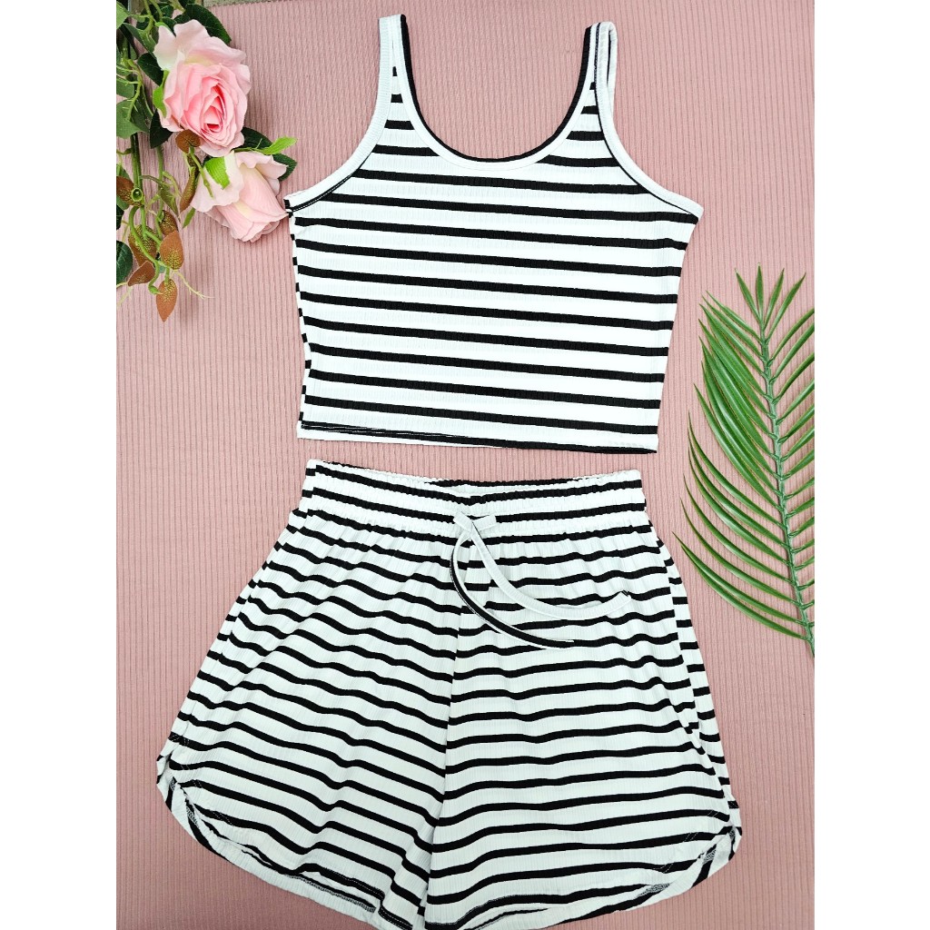 Listrada Conjuntos Cropped Top Simples básico Regata+Short Curto Malha Canelada