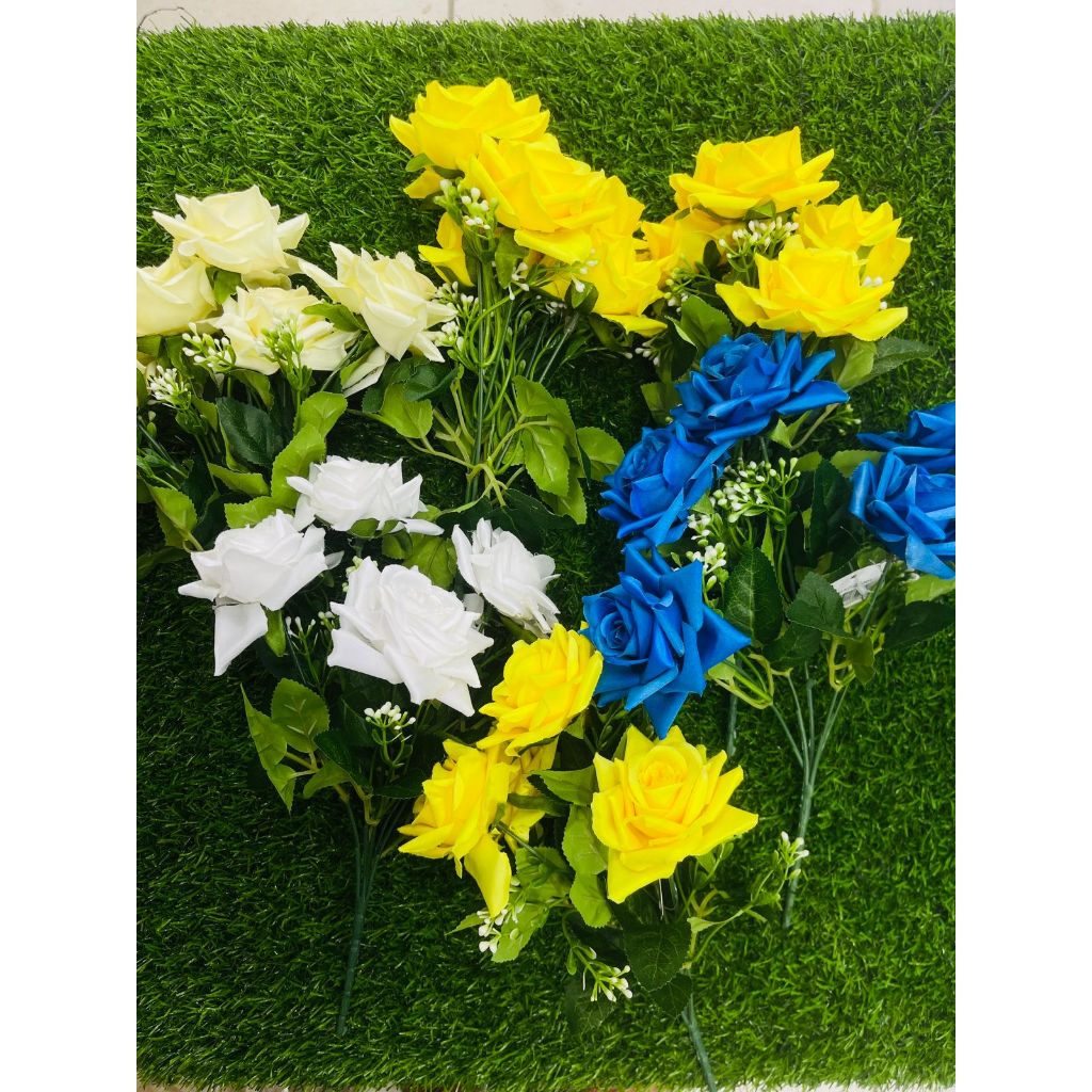 Rosa artificial com 5 flores