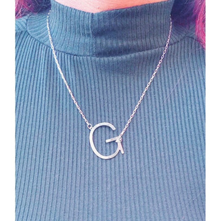 Colar de Letra Aço Inox em Oferta na Shopee