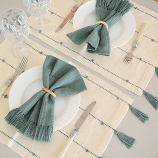 Lugar Americano Pompom Diversas Cores 0,34x0,48cm Para Decorar Sua Mesa Posta em Oferta na Shopee