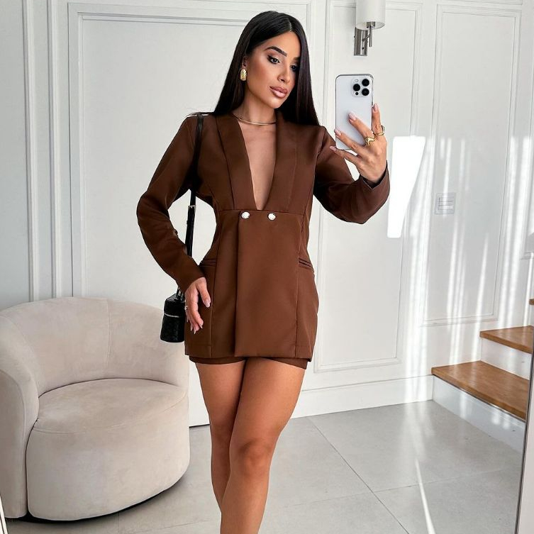 Conjunto Feminino Alfaiataria Short e  Blazer Alfaiataria