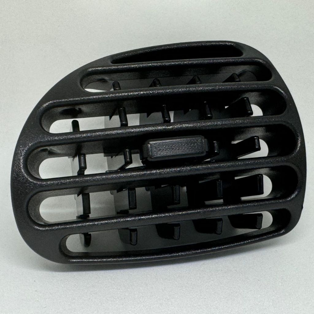 Tela Difusor de Ar Lateral Esquerdo PEUGEOT 206 2001 até 2010 cor preta em Oferta na Shopee