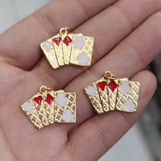 Pingente Cartas de Baralho em Oferta na Shopee