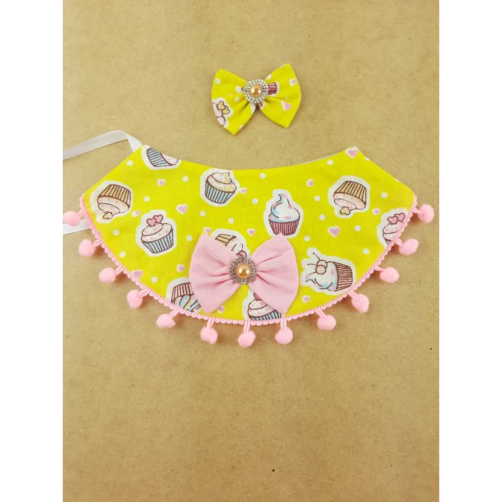 6  Bandanas Pets com  pompom + 6 lacinhos roupinha pets gola pets Acessório Banho e Tosa e Pets Shop