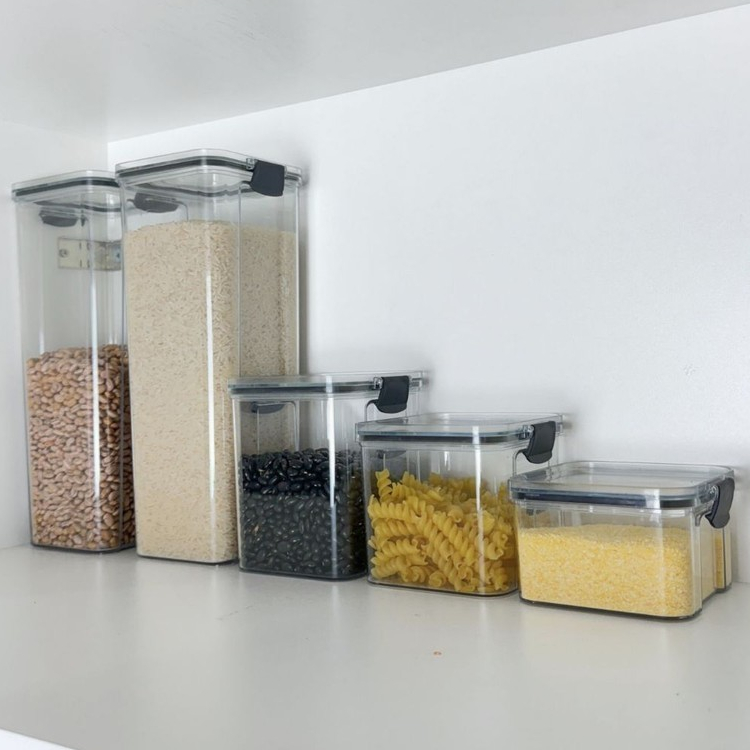 Conjunto de 5 Potes Herméticos em Acrílico Cristal com Trava e Design Empilhável - Organizador para Mantimentos
