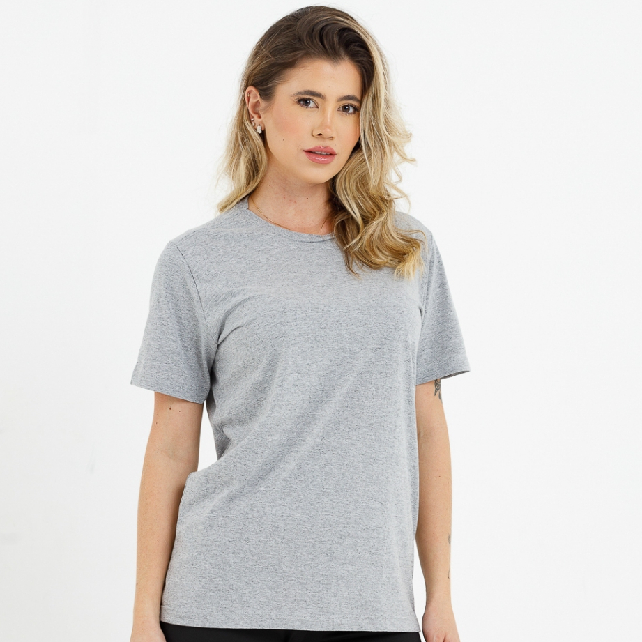 Camiseta Feminina Básica Lisa Blusa T-shirt em Oferta na Shopee