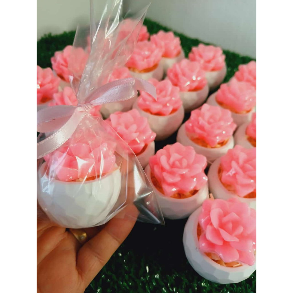 KIT 20 UNIDADES SABONETE ARTESANAL, FORMATO SUCULENTA NO MINI VASINHO DE GESSO