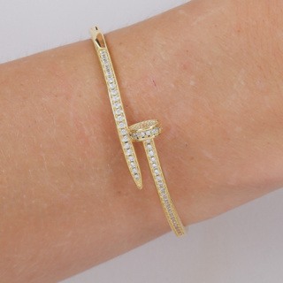 Bracelete Formato Prego Cravejado Folheado a Ouro 18k em Oferta na Shopee