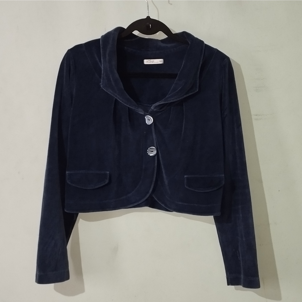 Casaquinho M - K2B (azul marinho - veludo - cropped - blazer - social - bolero - Y2K - retrô - casaco)