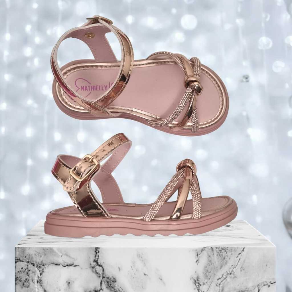 Sandália infantil menina blogueira tira dourada com brilho strass infinity detalhe nó fivela