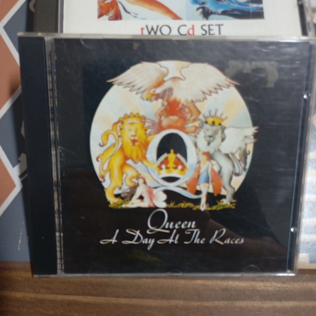 Cd Rock Internacional Queen A Day At The Races - Edição Nacional