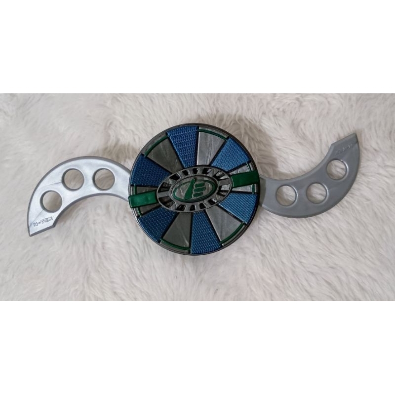 Max Steel Mattel acessório escudo brinquedo antigo