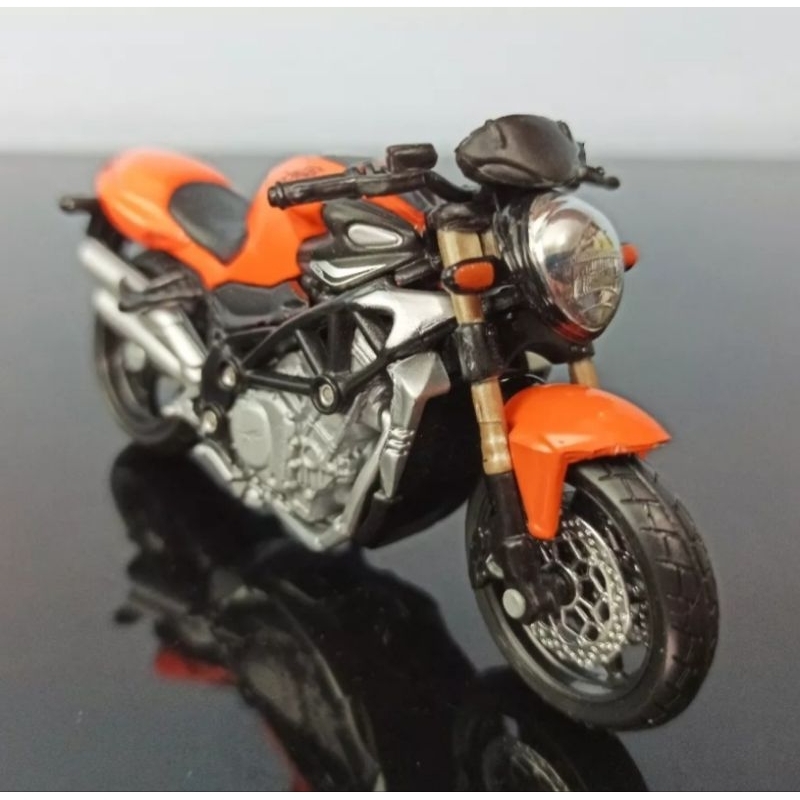 Miniatura Da Mv Agusta Brutale - 2004 - 1:18
