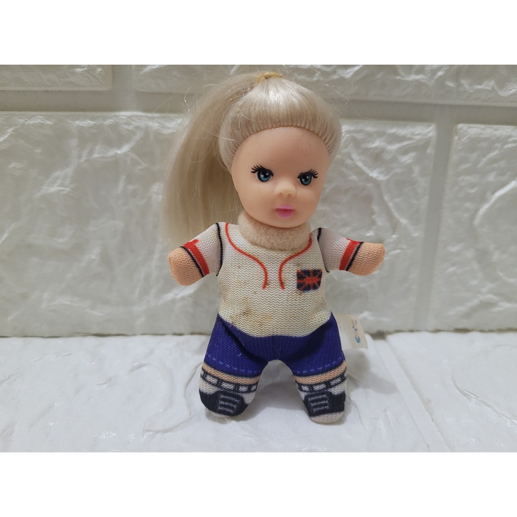 Boneca antiga fofolete estrela com bliester futebol 9 cm usado conforme fotos e anúncio