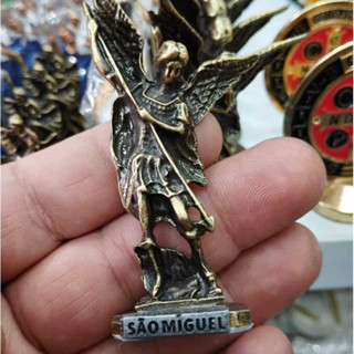 Imagem de São Miguel de Metal 7cm Para Painel De Carro em Oferta na Shopee