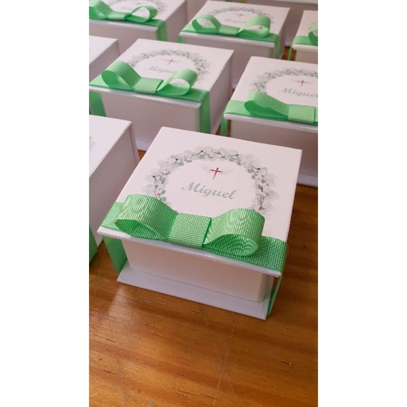 Kit 40 e 50 Caixinhas Personalizadas Cartonadas Lembrancinhas Batizado, Maternidade e outros