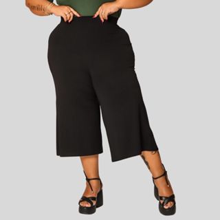 Calça Pantacourt Plus Size de Malha Cintura Alta Soltinha