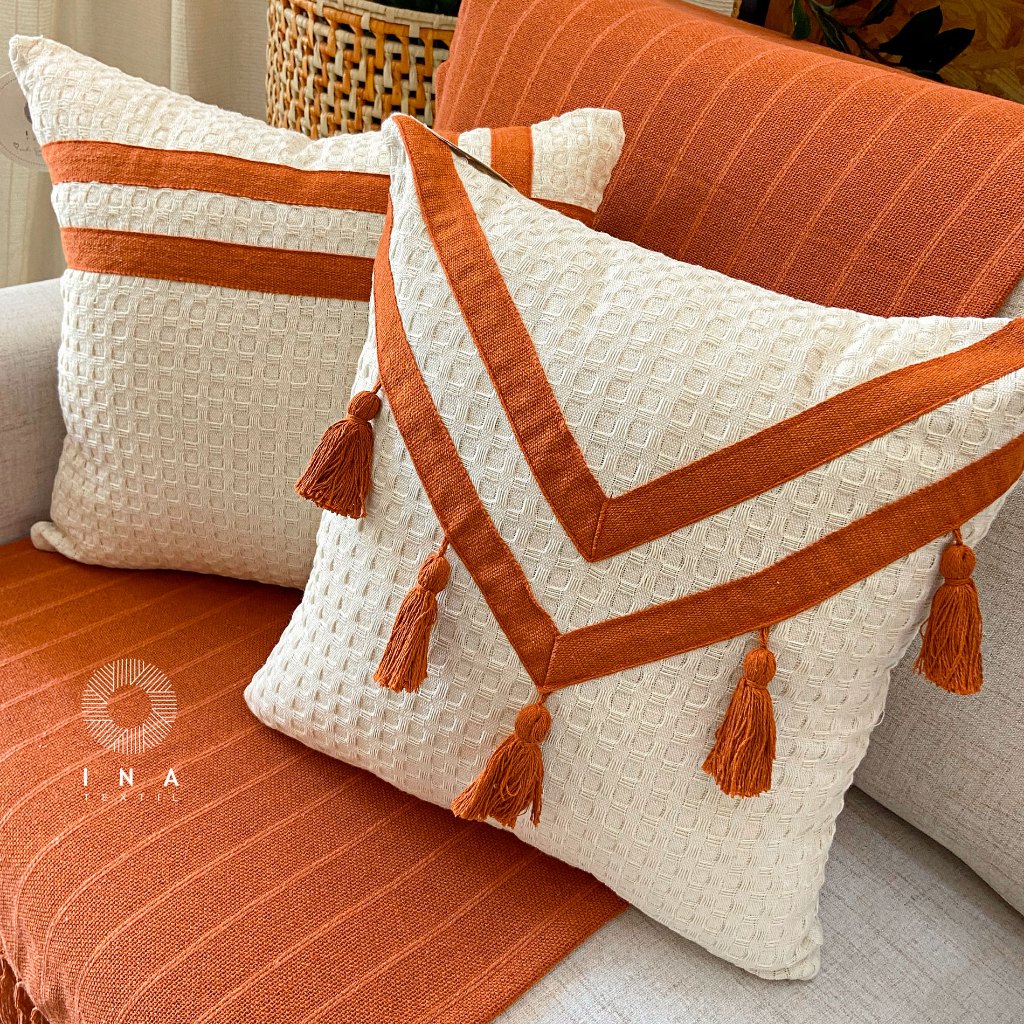 Capa Almofada Boho Chic 43x43 Decorativa Pompom Sofá Poltrona Cama Posta