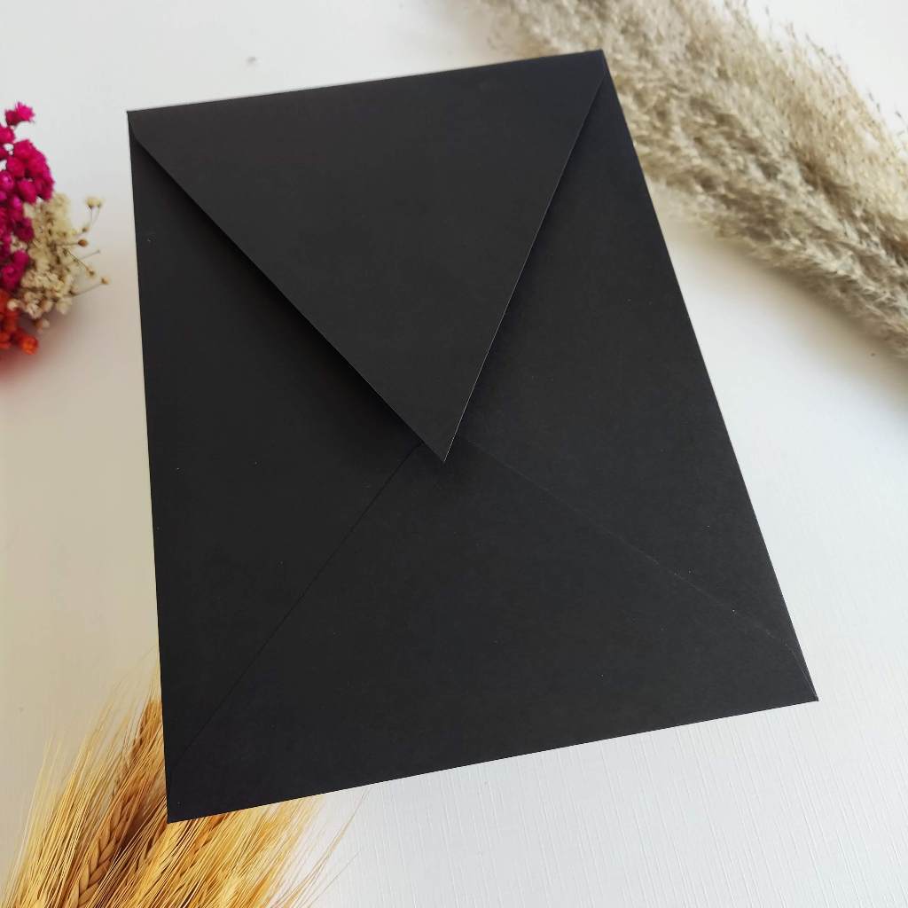 Envelope para Convite Vertical - Aba Bico -Preto - Tamanho 16x22 cm