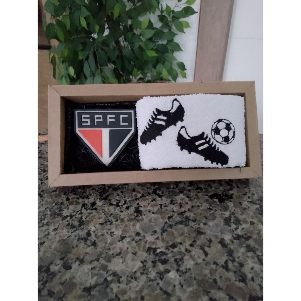 Di Giane Sabonete Artesanal Brasão Vermelho Preto com 1 unidade com Toalhinha Bordada Escolha a sua para seu Namorado