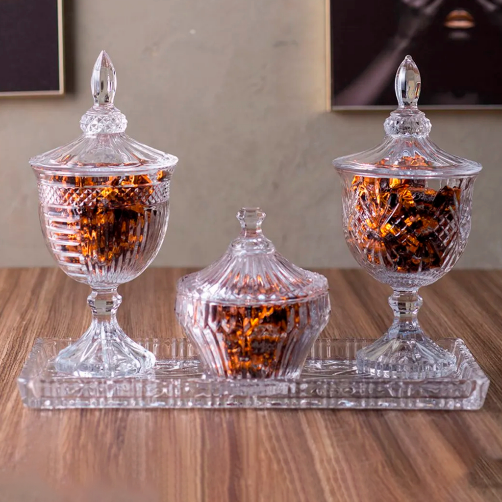 BOMBONIERE DE VIDRO CRISTAL COM TAMPA PARA RECEPÇÃO COZINHA SALA POTICHE DECORAÇÃO DOCES E BALAS.