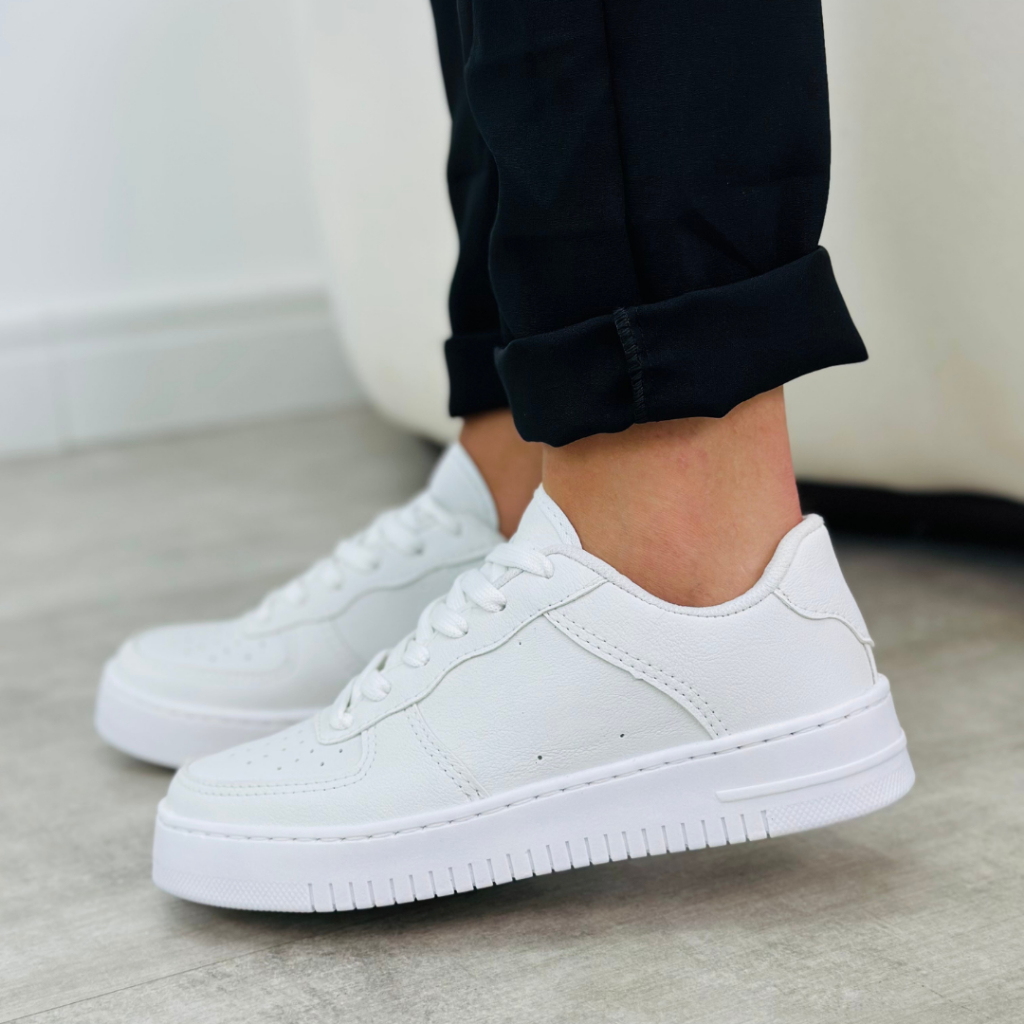 Tenis Branco Masculino Feminino Casual Confortavel Tênis Unissex Calce Facil em Oferta na Shopee