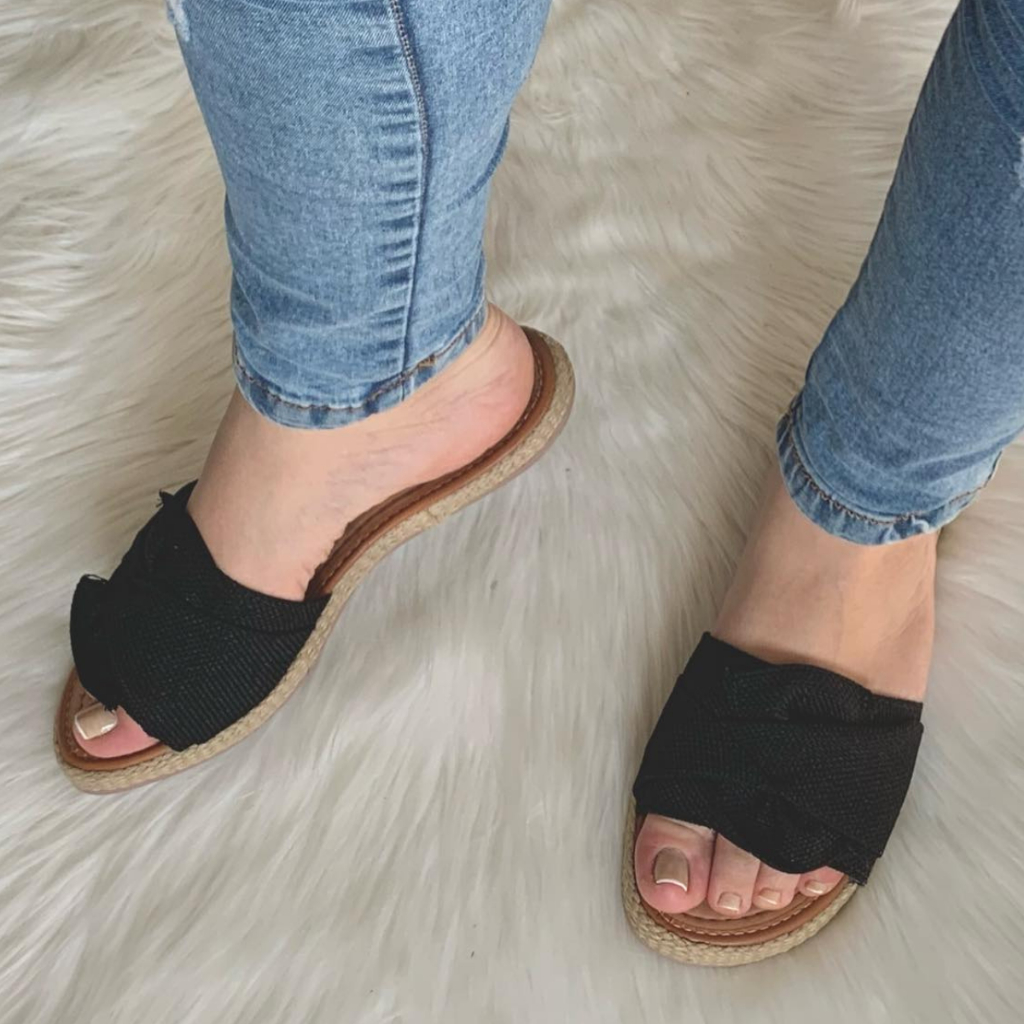 Rasteirinha Laço Invertido - sola corda (Ref. 3227) em Oferta na Shopee