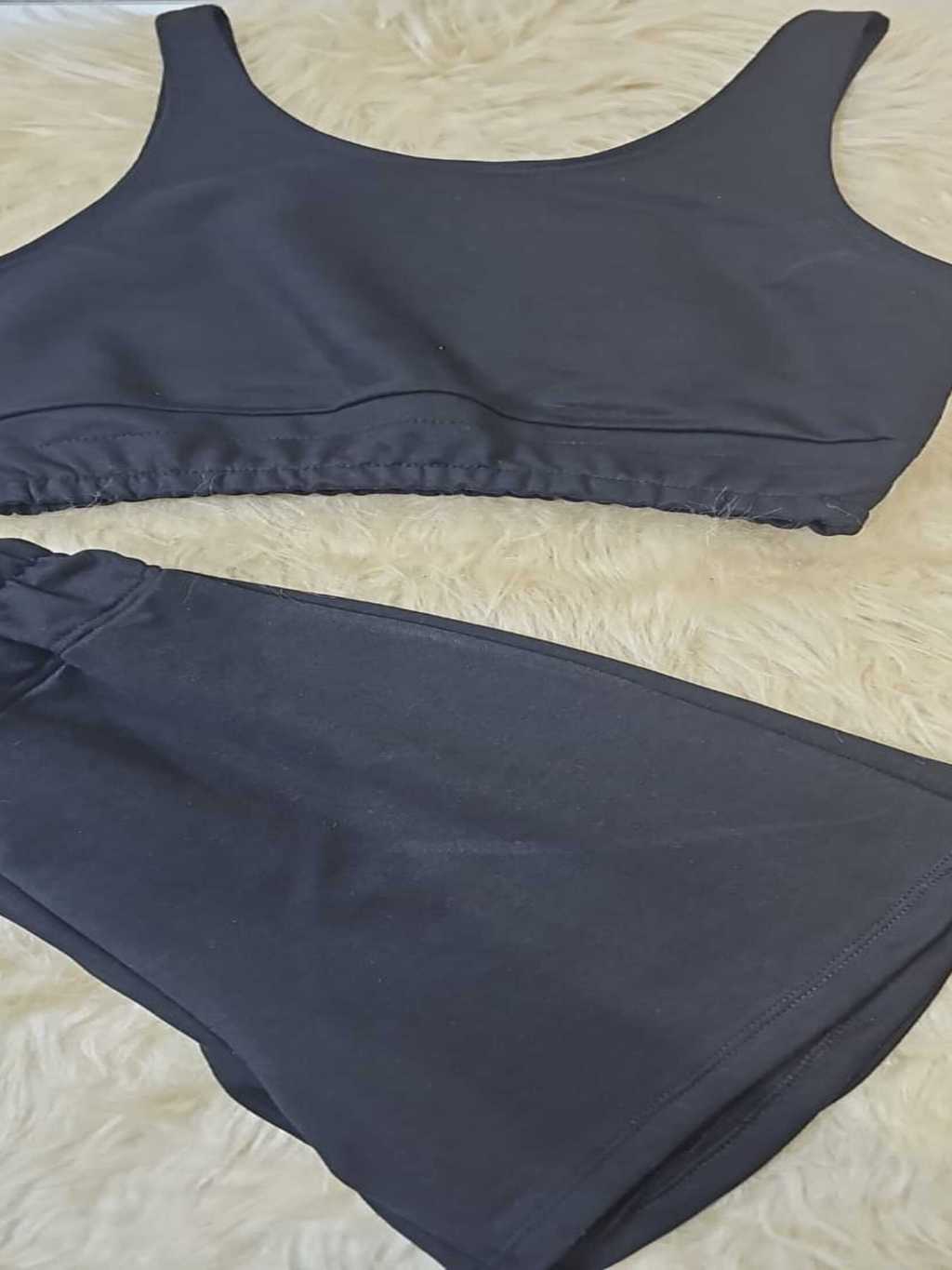 Conjunto Feminino de Cropped Regata e Short Moda Gringa Verao 2023 modinha feminina Referencia L