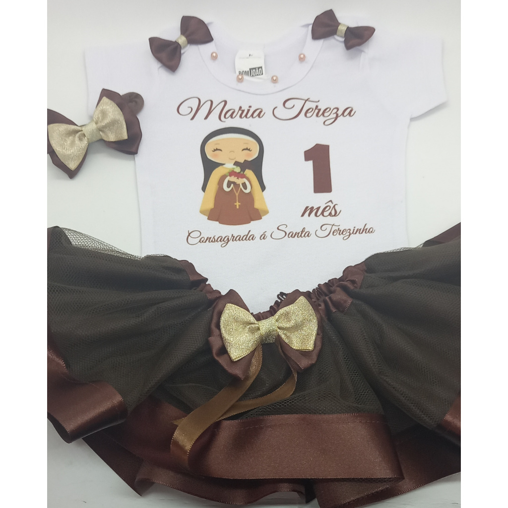 Body personalizado para mesversario ou aniversario com saia de tule e lacinho tema Santa Terezinha baby..
