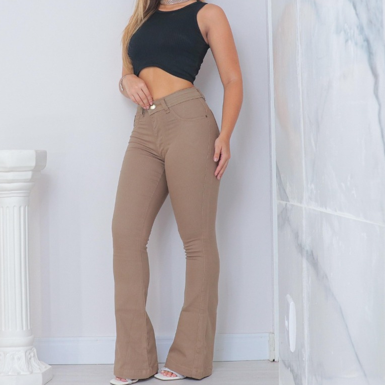 Calça Jeans Feminina Flare Bege Cos Alto Levanta Bumbum elastano 3%