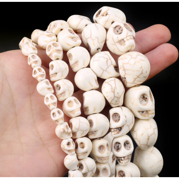 Fio de Caveira de Howlita - Diversos Tamanhos