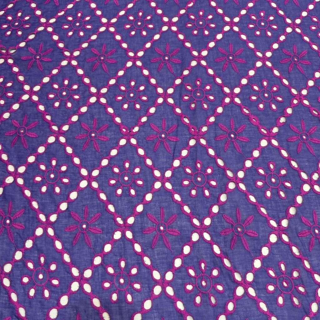 Tecido Laise Bordada Capri 100% Algodão 1,30m Bicolor  Bordado Floral para Vestidos, Cropped e Moda Feminina