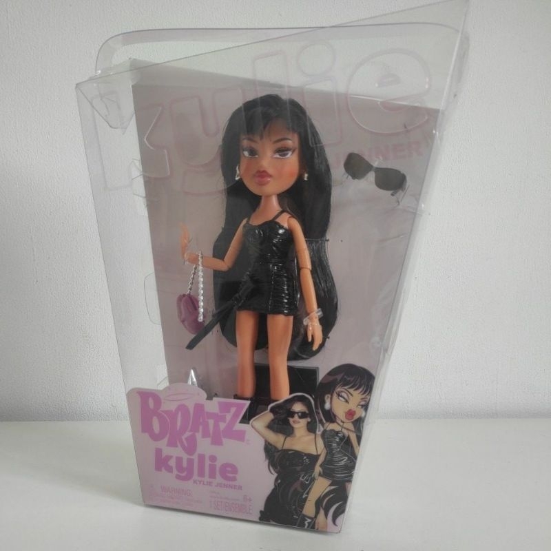 Boneca Bratz Doll Kylie Jenner Celebrity Day