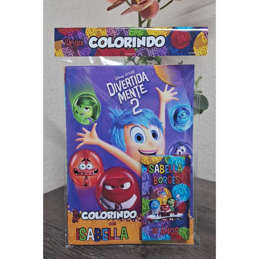 10 kits de colorir personalizados tema Divertidamente. Livro de colorir + cx de giz de cera + lapela. Fazemos qualquer tema.