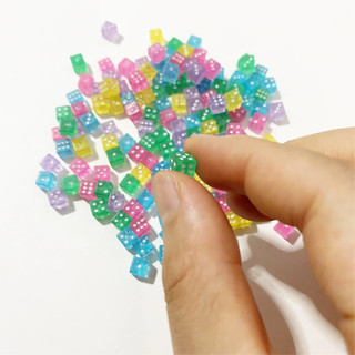 Kit Dados Mini 5mm D6 Coloridos Multicor Quadrado RPG Jogo de Tabuleiro Multicolor Ângulo Direito Ponto Dados Acrílico Papelaria Acessórios Mini D6 5x5x5mm Conjuntos Kit Dados