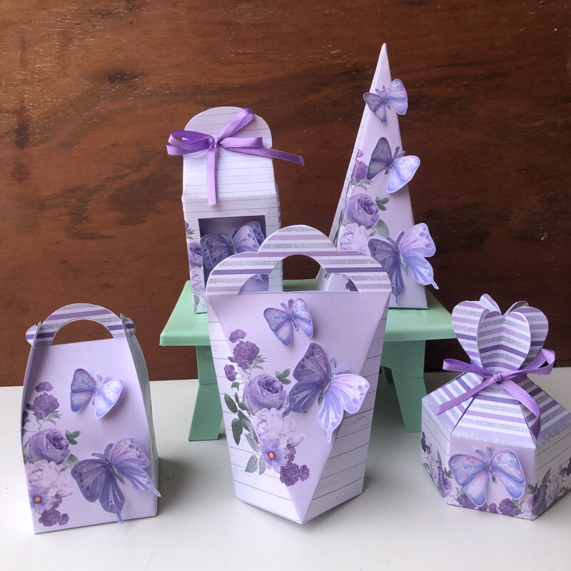 Kit Caixinhas MONTADAS Personalizadas Borboleta Lilás ou Roxo  Kit Festa - Lembrancinha - Aniversário - Festa Infantil